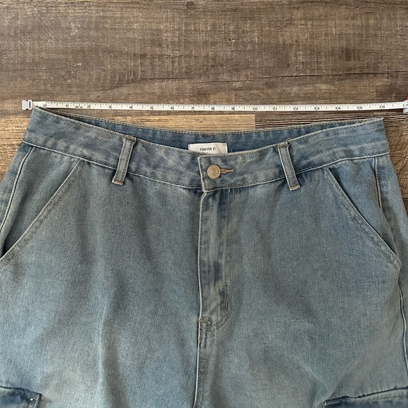 High Waisted Cargo Jeans - Picture 8 of 12